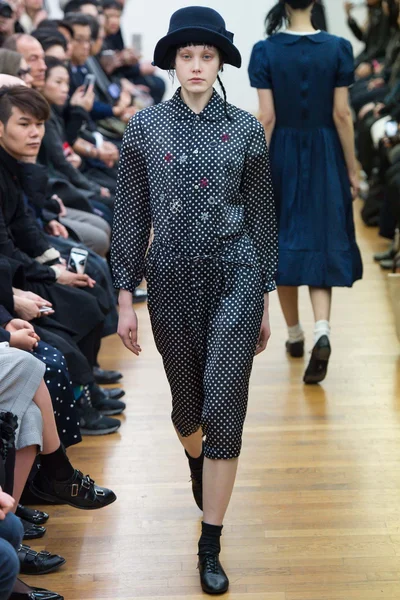 Look 33